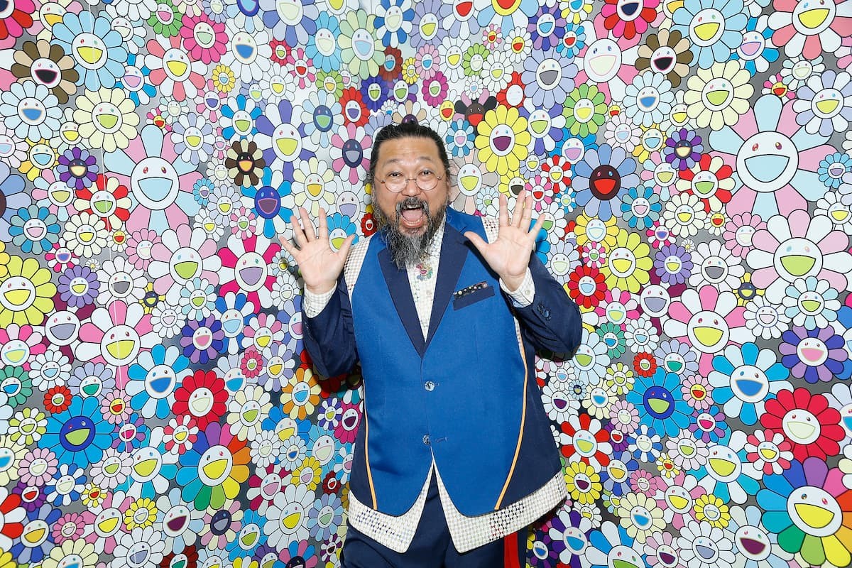 Louis Vuitton x Murakami 2025: Khi gã khổng lồ xa xỉ “vũ khí hóa” sự hoài niệm