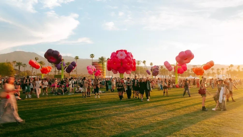 Rhode tại Coachella: Đỉnh cao của một chiến lược marketing đã được chuẩn bị từ trước