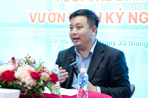 ThS. V&otilde; Thị Mỹ Duy&ecirc;n mang th&ocirc;ng điệp &ldquo;bản lĩnh - vươn m&igrave;nh&rdquo; đến sinh vi&ecirc;n UEF