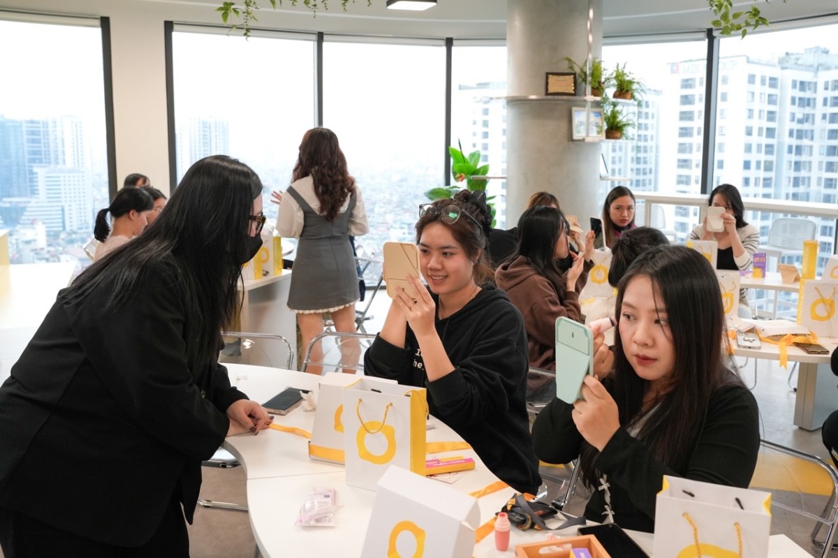 Từ tiệm tạp hóa đến TikTok: Hành trình kể chuyện thương hiệu của mỹ phẩm Việt