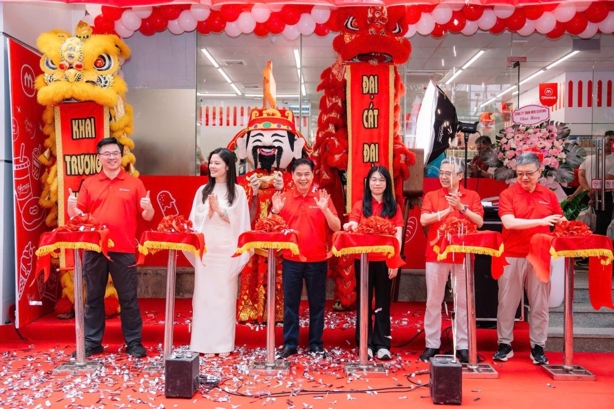Brand Updates W18-19/2026: Mirinda đổi nhận diện thương hiệu, “ông lớn” cửa hàng tiện lợi Trung Quốc đặt chân vào Việt Nam