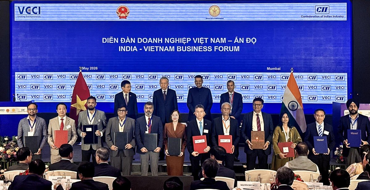Brand Updates W18-19/2026: Mirinda đổi nhận diện thương hiệu, “ông lớn” cửa hàng tiện lợi Trung Quốc đặt chân vào Việt Nam
