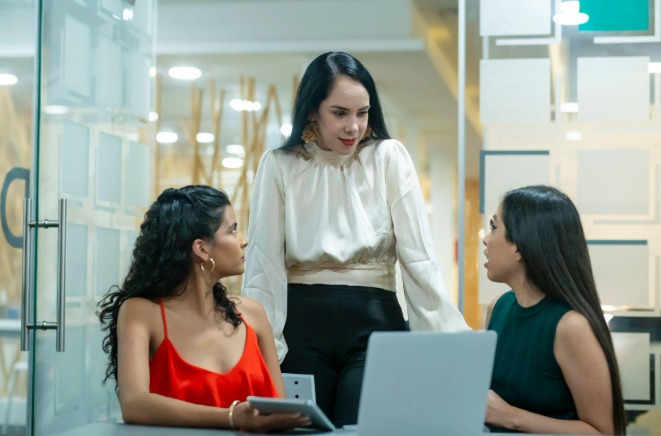 Leadership Branding: H&igrave;nh ảnh c&aacute; nh&acirc;n cần phục vụ gi&aacute; trị tổ chức