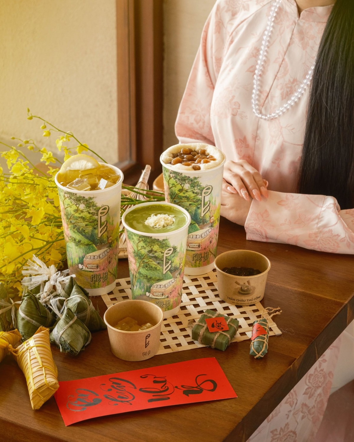 Khi “chiếc ly giấy” trở thành yếu tố kéo khách hàng trong ngành F&B