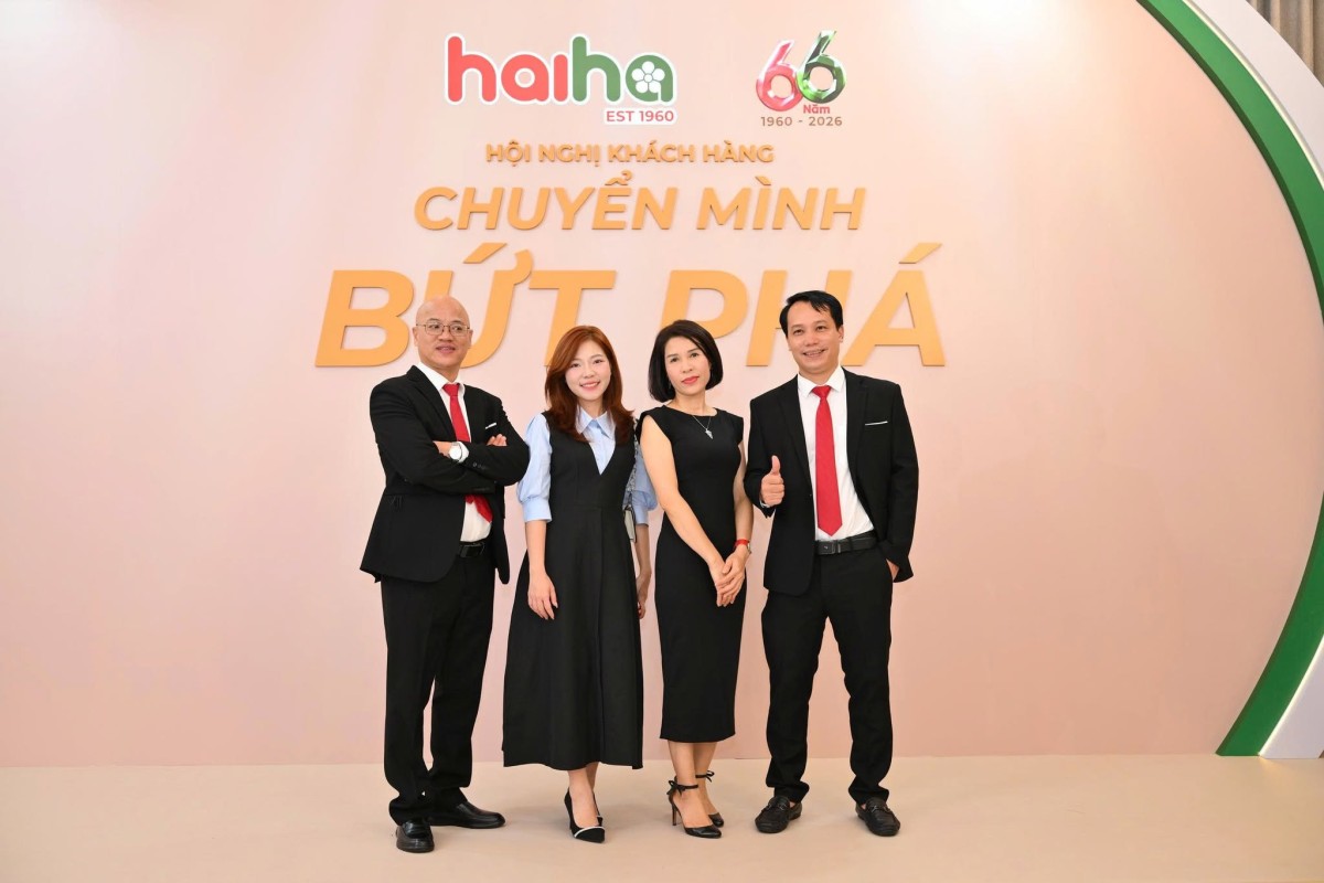 Brand Updates W23-24/2026: Highlands Coffee chạm mốc 1.000 cửa hàng, Green SM khai trương dịch vụ taxi điện tại Ấn Độ