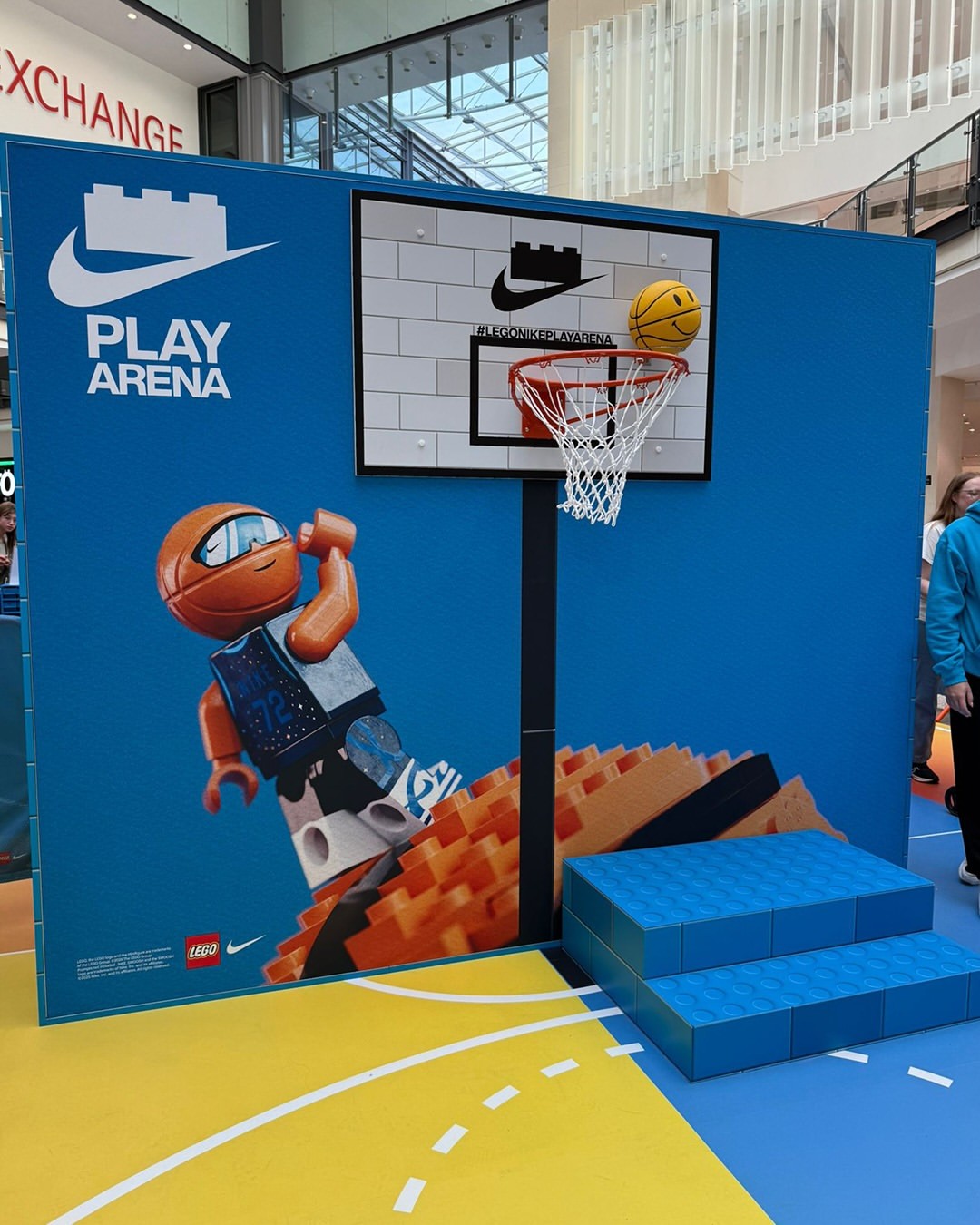Brand Collab #9: Nike x LEGO – Liên minh chiến lược giữa Thể thao và Sáng tạo trong kỷ nguyên trải nghiệm toàn cầu