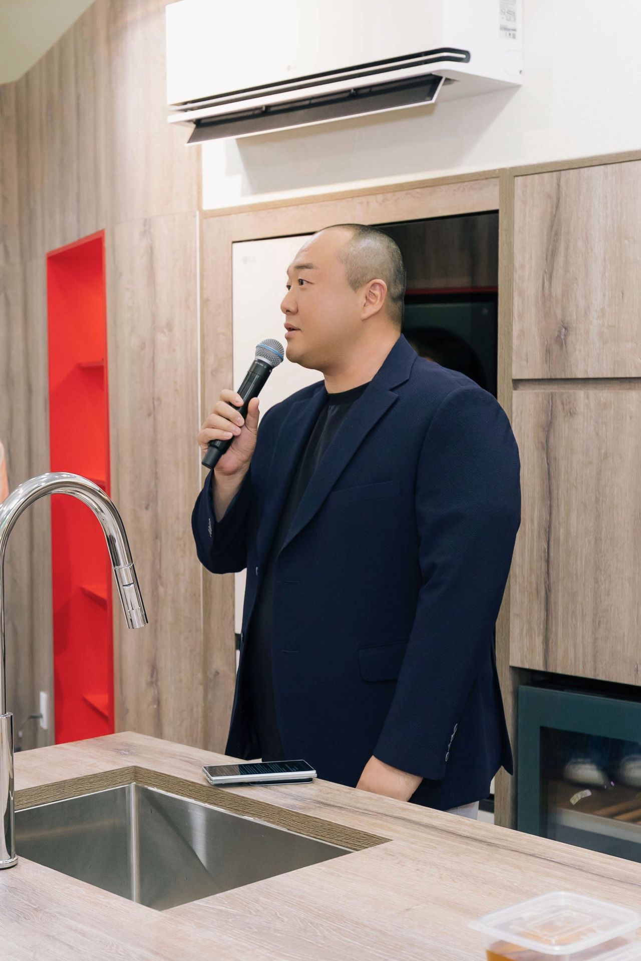 LG đồng h&agrave;nh c&ugrave;ng Bếp trưởng Son Jong-won đưa &ldquo;ti&ecirc;u chuẩn Michelin&rdquo; v&agrave;o gian bếp gia đ&igrave;nh Việt
