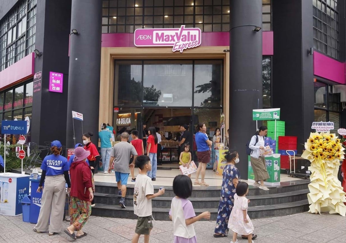 Brand Updates W28-29/2026: Tinder đổi nhận diện thương hiệu, AEON khai trương siêu thị vừa và nhỏ tại TP.HCM