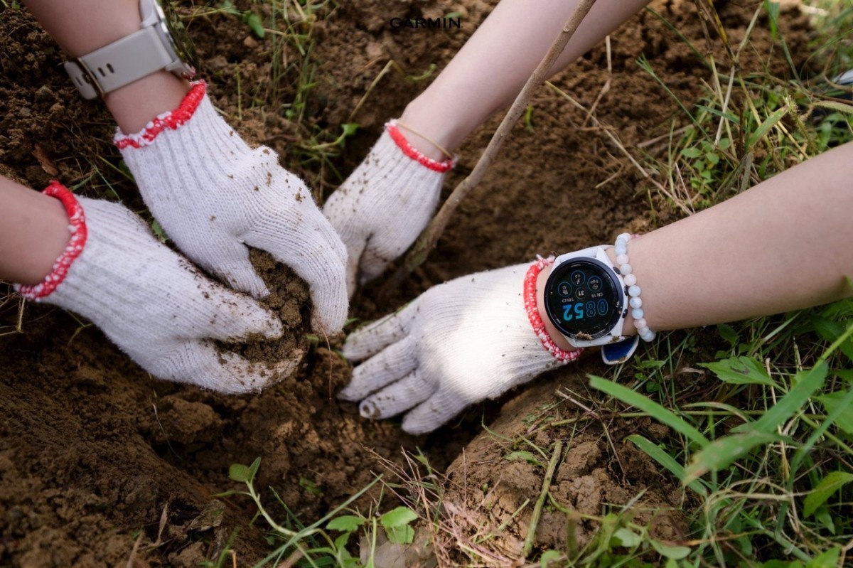 Garmin Việt Nam kết nối cộng đồng yêu thể thao ngoài trời trong chương trình trồng 1.000 cây bản địa