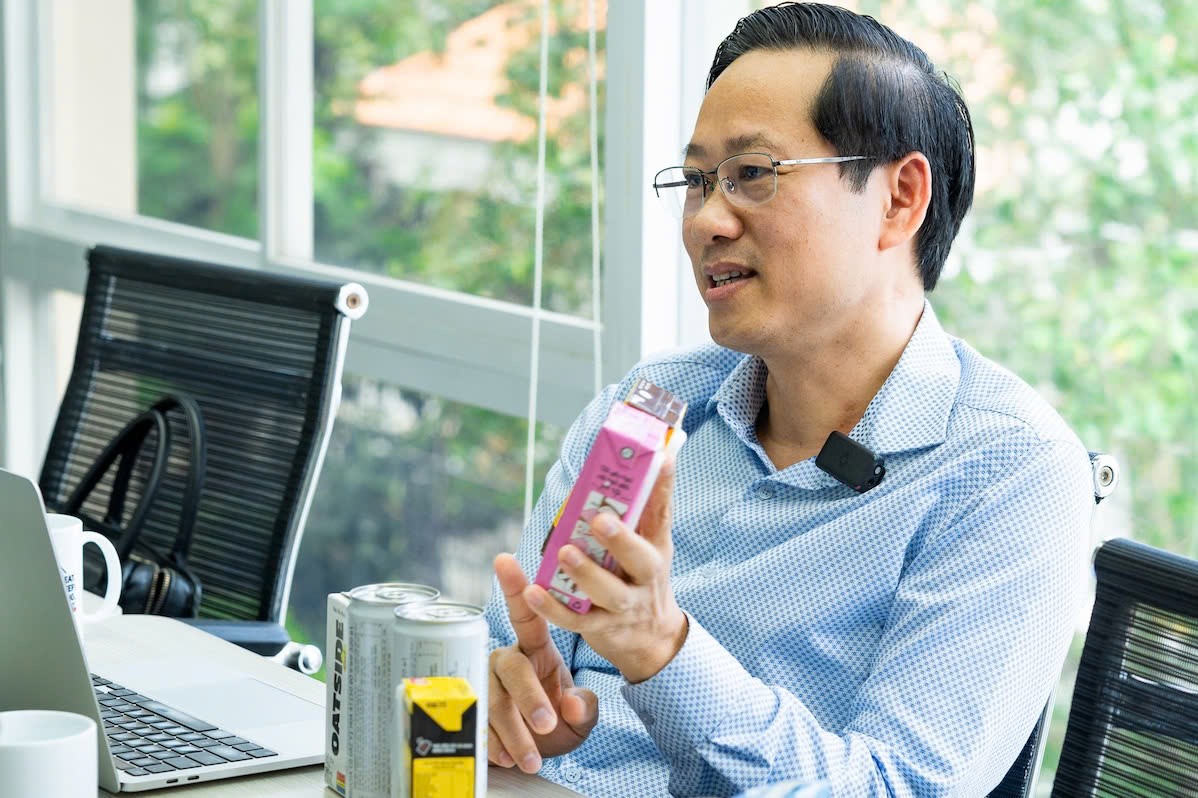 Deep Dive #40: Khi nào là “trẻ hoá”, khi nào là “cợt nhả”?