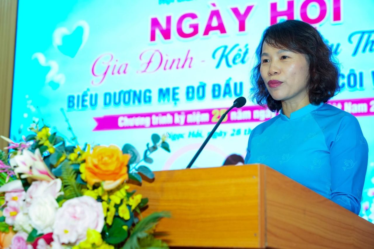 Làng nón hơn 100 tuổi khởi sắc với chuyển đổi số và sáng tạo nghệ thuật