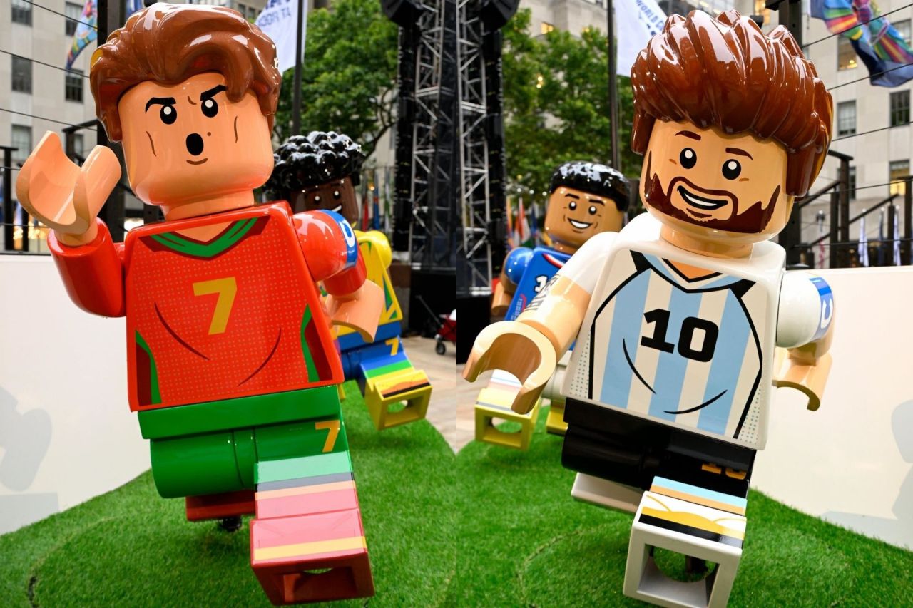 LEGO gây sốt với chiếc cúp World Cup khổng lồ từ 1,36 triệu viên gạch