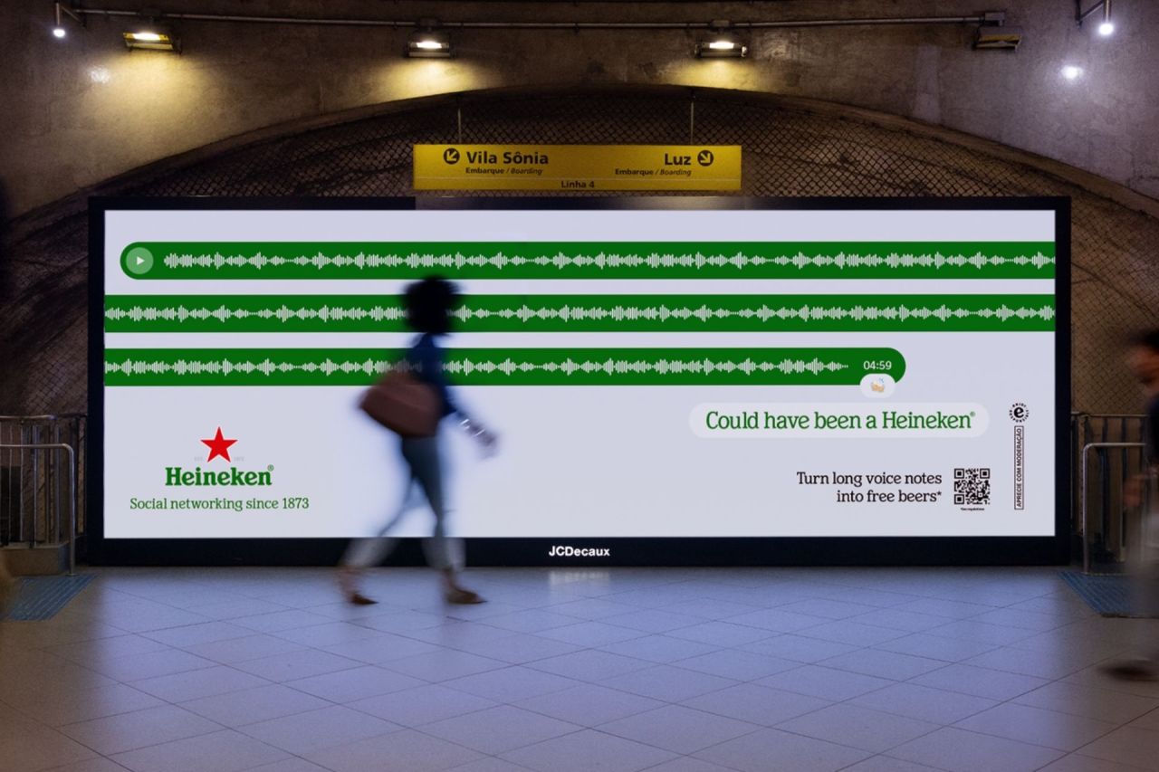 Heineken biến những đoạn voice note d&agrave;i th&agrave;nh lời mời gặp mặt trong chiến dịch OOH đầy s&aacute;ng tạo mới