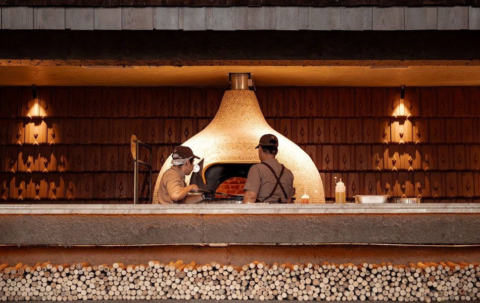 Người Việt kể câu chuyện văn hóa Việt trên từng đế bánh Pizza