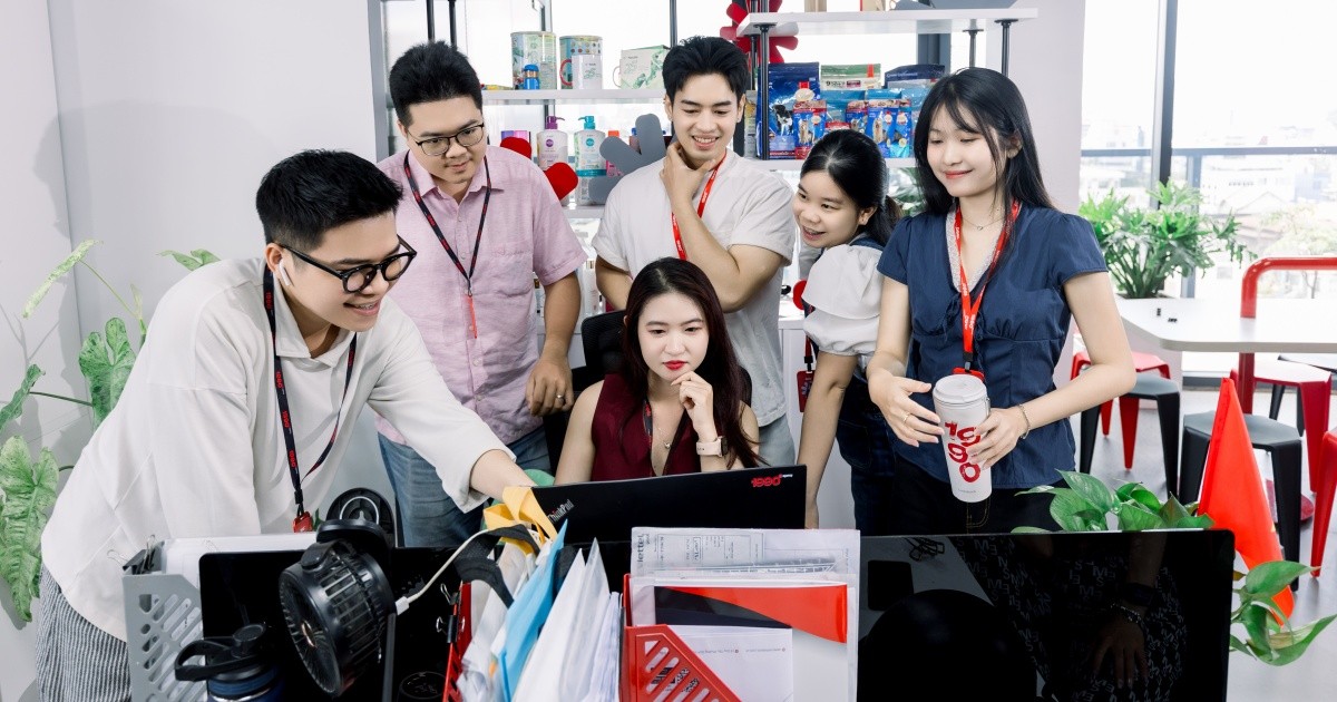 Một ngày làm việc của Account tại 1990 Agency – hành trình cân bằng giữa công việc, đồng đội và sáng tạo.