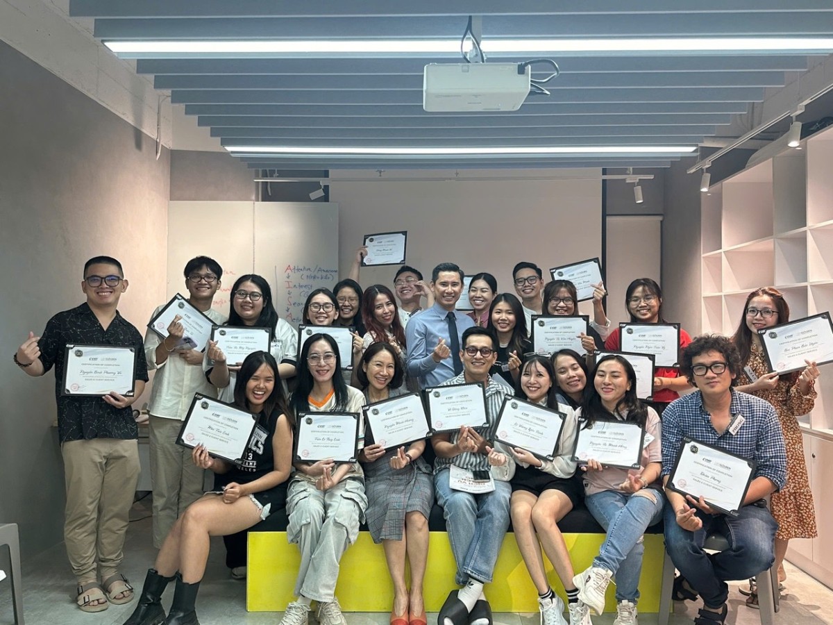 Quản lý Mở: Xu hướng toàn cầu và bài học giá trị từ Golden Communication Group