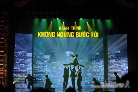 Không ngừng bước tới