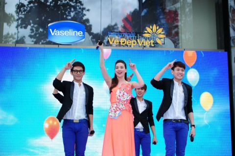 Rạng ngời vẻ đẹp Việt