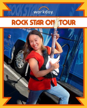 “Tiếp tay” cho nghệ sĩ giành lại danh xưng “rock star” từ dân văn phòng tại sân khấu Super Bowl