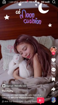 “Anh Trai Goodnight” và cú bắt tay dịu dàng cùng idol nam cho fan nữ ngày “đèn đỏ”