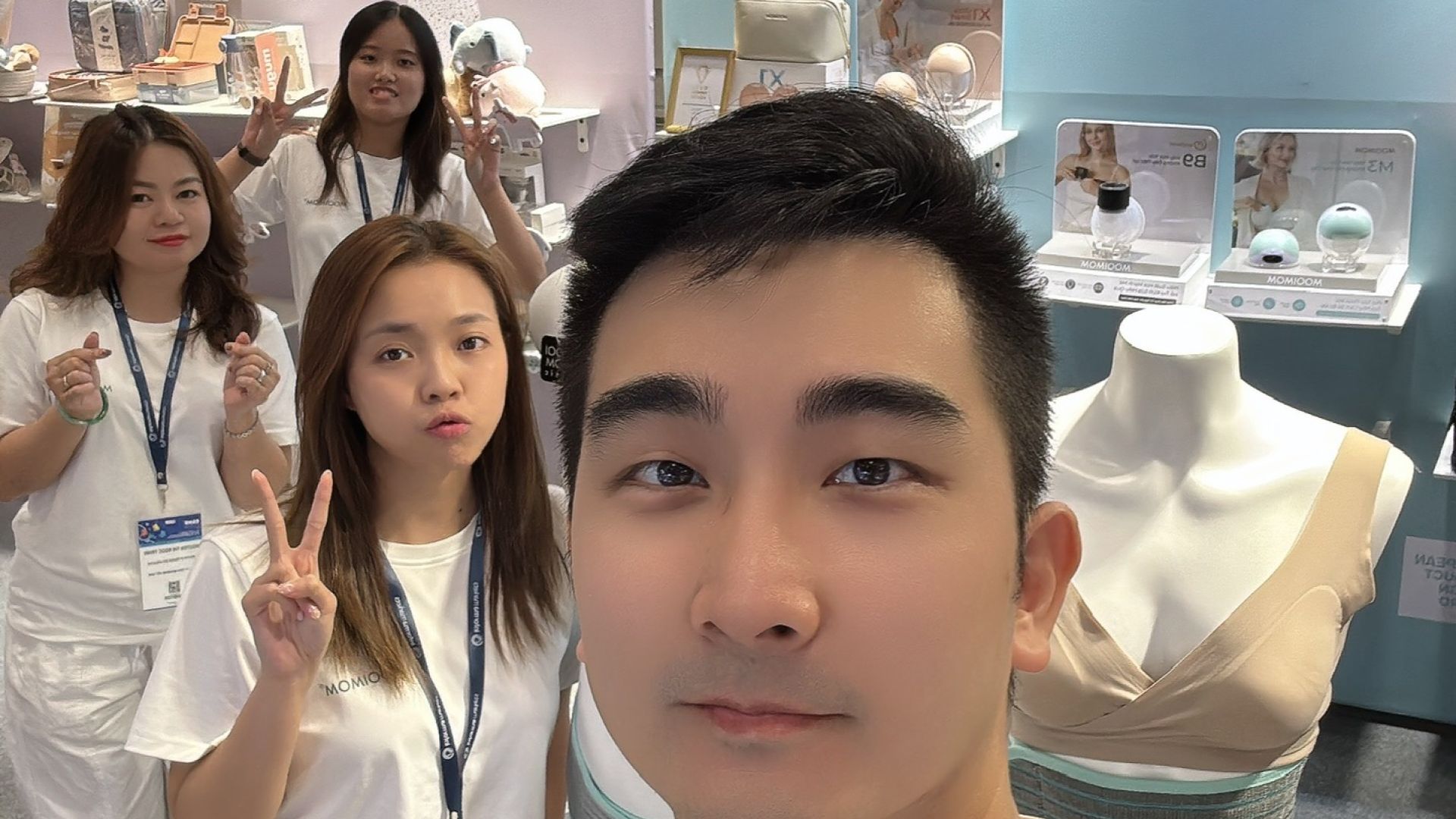 Mooimom Việt Nam