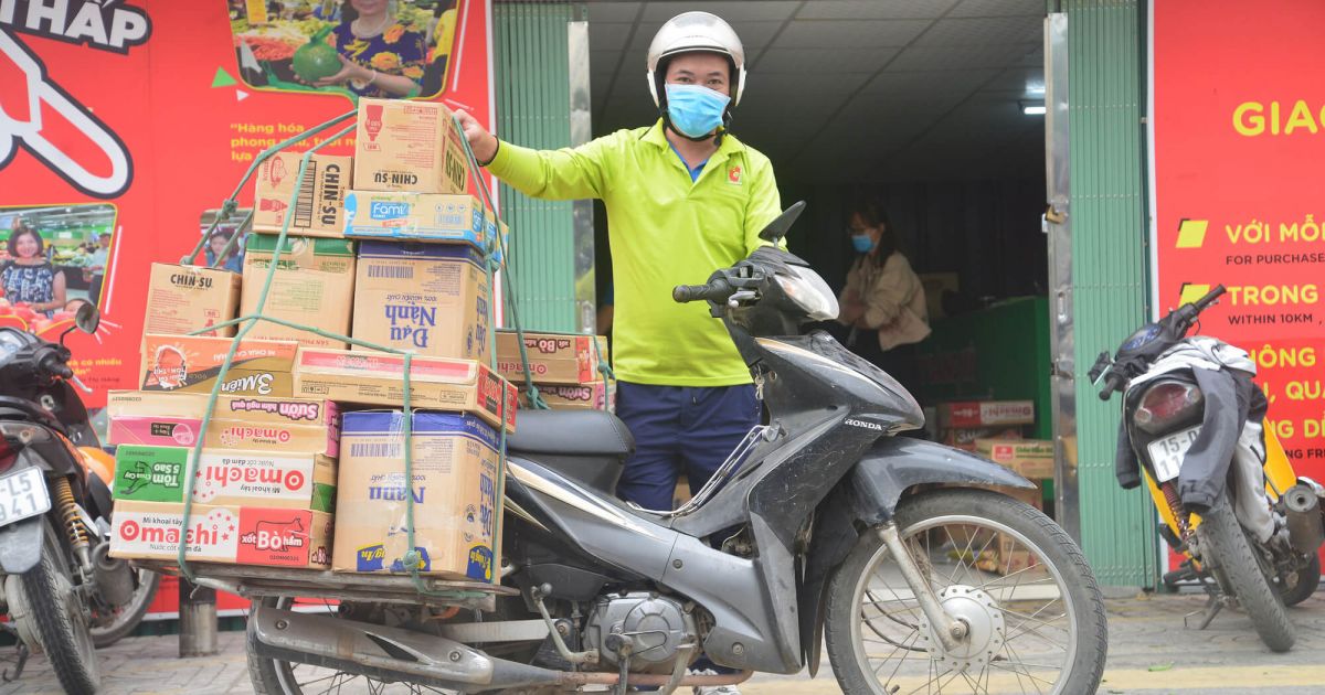Siêu thị tăng cường dịch vụ bán hàng tận nhà