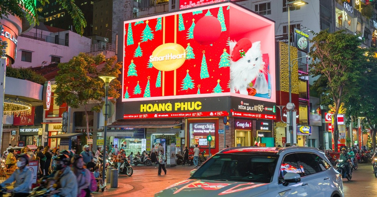Mang mèo 3D thông minh, đáng yêu lên OOH, SmartHeart khiến “hội yêu mèo” rụng tim