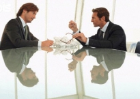 Denstu và Aegis tránh mâu thuẫn về khách hàng sau khi sát nhập