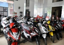 Thị trường xe máy: Giảm doanh thu vẫn mạnh đầu tư