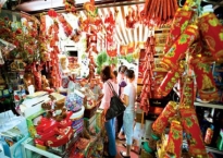 Tết: người Việt chi tiêu gấp đôi cho hàng tiêu dùng nhanh