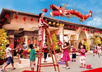 Cho bé cùng đón Tết