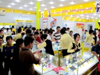 Thị trường điện thoại di động:  Cuộc so găng cuối năm