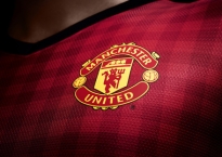 Manchester United báo cáo doanh thu kỷ lục