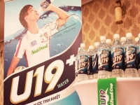 Tung hàng nước khoáng U19+ Sport và U19+ Water: NutiFood rón rén lấn sân thị trường nước giải khát