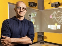 Satya Nadella có gánh nổi Microsoft?