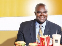 Don Thompson & cú trượt dốc tại McDonald’s