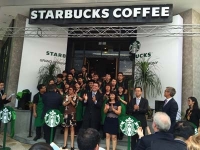 Những điều ít biết sau cuộc đổ bộ của Starbucks tại Hà Nội