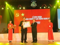 Doanh nhân Trần Quí Thanh đón nhận Huân chương lao động hạng 3
