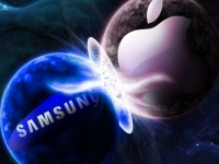 Apple trỗi dậy, Samsung mắc kẹt trong trận chiến smartphone