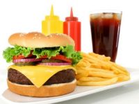 Thị trường fast food: Nhà cung cấp nội khó chen chân