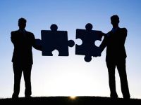 M&A: Để không yếu thế so với bên mua