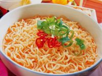 Thị trường mì ăn liền: Chua, cay, nóng, khó nuốt!
