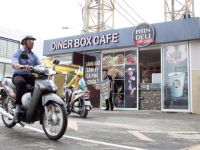 Lộ diện kế hoạch phát triển hệ thống cà phê mang đi  PhinDeli
