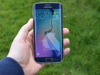 Samsung trình làng smartphone màn hình lớn hơn iPhone 6 Plus