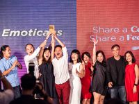 “Trao Coca-Cola, trao cảm xúc” là chiến dịch tiếp thị di động thành công nhất năm 2015