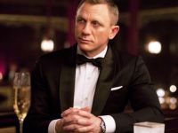 Điều gì tạo nên thương hiệu James Bond lừng lẫy?