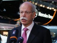 Kế hoạch hạ gục BMW của vị CEO Mercedes 61 tuổi