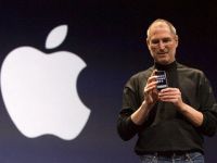 Phá vỡ 4 điều luật PR, Steve Jobs giải quyết triệt để thảm họa anten năm 2010
