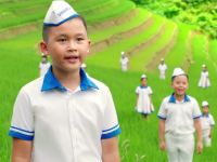 Clip xúc động Vươn Cao Việt Nam hút hàng triệu lượt người xem