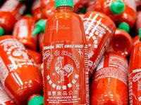 Sriracha - Tương ớt nổi tiếng thế giới của triệu phú gốc Việt được làm như thế nào?